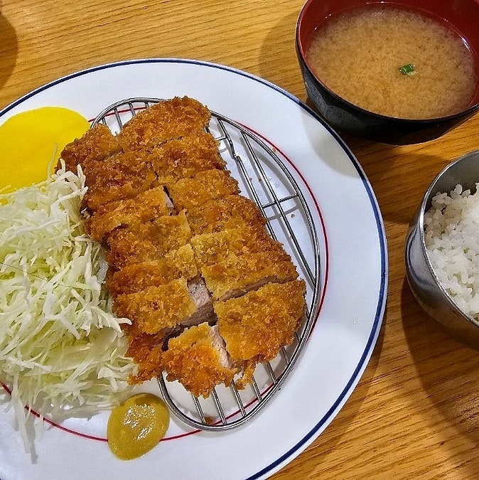  명동돈가스 국내 일식 돈가스의 자부심이 느껴지는 맛집