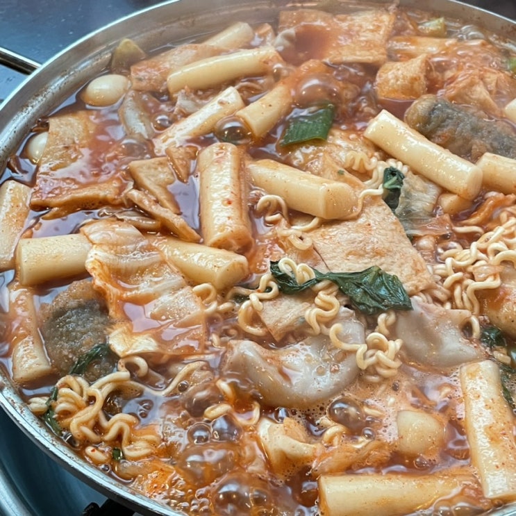  명동 맛집 화떡 마늘곱창떡볶이 냠냠!