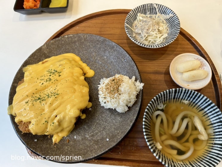  백소정 강남역신분당선점(체다 치즈카츠 후기)_내돈내산