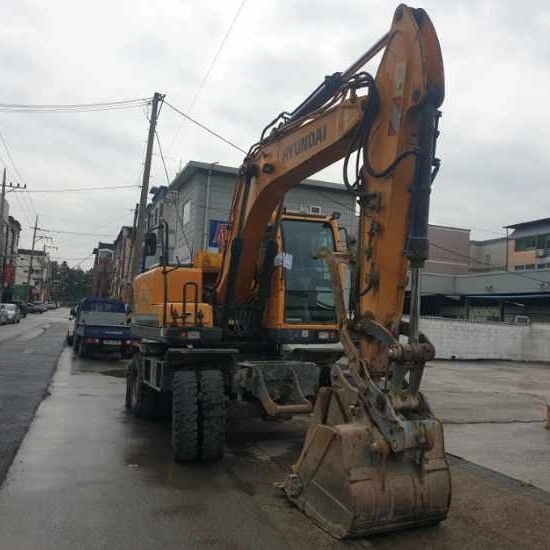 현대 R140W 2015년식 5300만원 판매합니다. 현대 R140W 2015년식 5300만원 판매합니다.