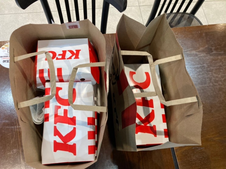 구리 KFC 돌다리점 치킨나이트 KFC 1+1 달리고왔다리