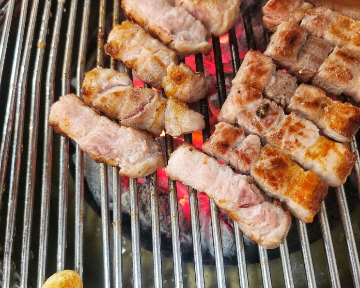  광명사거리 맛집 호천생갈비,센 불에 구워 먹는 뼈삼겹살 맛집
