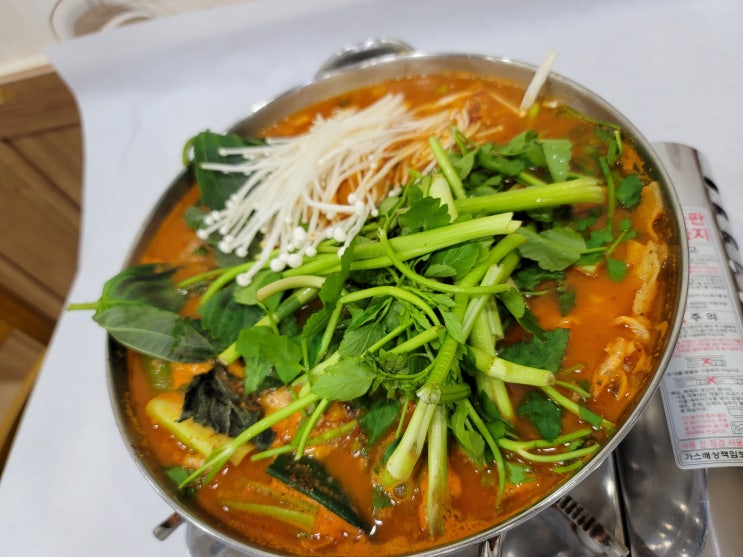 단양민물매운탕쏘가리 저녁 맛집 소주 한잔 당기는 매운탕 맛집 단양민물매운탕쏘가리 저녁 맛집 소주 한잔 당기는 매운탕 맛집