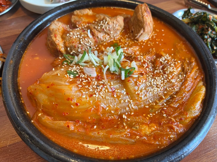  혜화역 맛집 "혜화도담" 서울대병원 근처 점심 밥집, 김치찜에 막걸리가 무제한