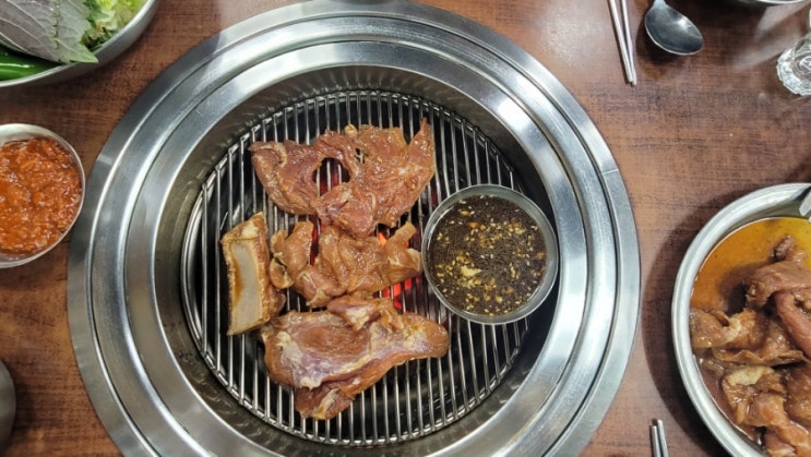  망원동 청기와 숯불갈비 노포 식당