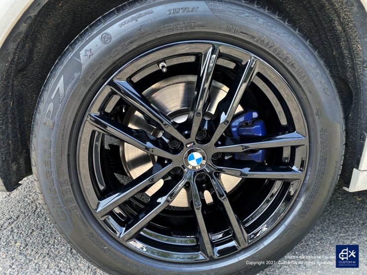 BMW X4 휠수리 후 블랙유광 휠도색