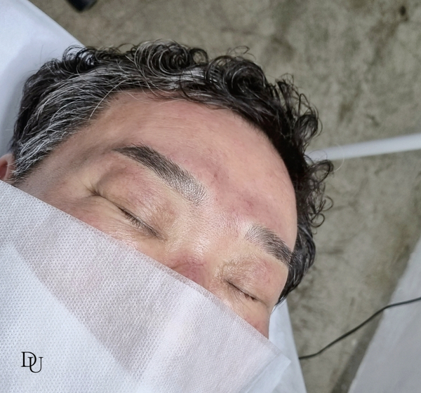  광주남자눈썹문신 중년의 멋은 자연눈썹으로!
