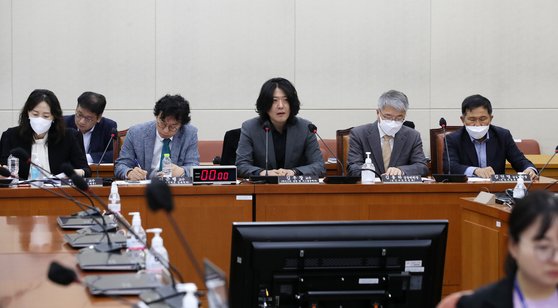 "국민연금 고갈될 일 없다" 연금특위서 나온 솔깃한 제안 "국민연금 고갈될 일 없다" 연금특위서 나온 솔깃한 제안