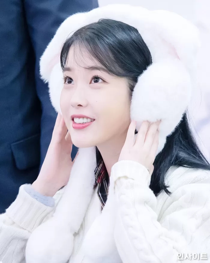 '드림' 배우 아이유, 인생캐는 '나의 아저씨' 이지안이다 vs '호텔 델루나' 장만월이다 '드림' 배우 아이유, 인생캐는 '나의 아저씨' 이지안이다 vs '호텔 델루나' 장만월이다