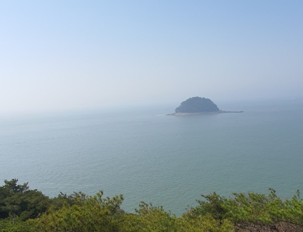  통영의 날개는 - 칼럼  김판암, 통영의 경제, 관광객, 남부내륙고속철도(KTX), 한려수도 다도해