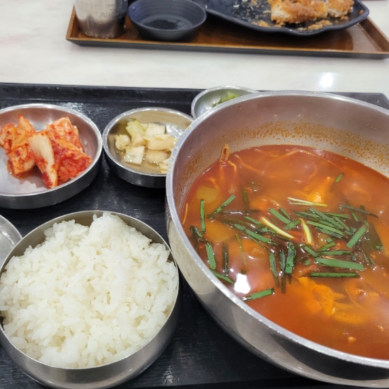  망향휴게소 돈가스 명품닭개장 실망스러웠던 메뉴 천안 고속도로