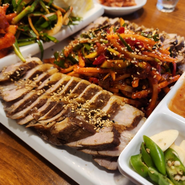  만복국수집 종로3가점 - 코다리회무침 보쌈과 튀김이 맛있는 곳
