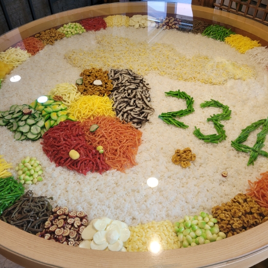  전주 고궁에서 명인 전통 비빔밥 먹고 일초커피에서 달달한 커피