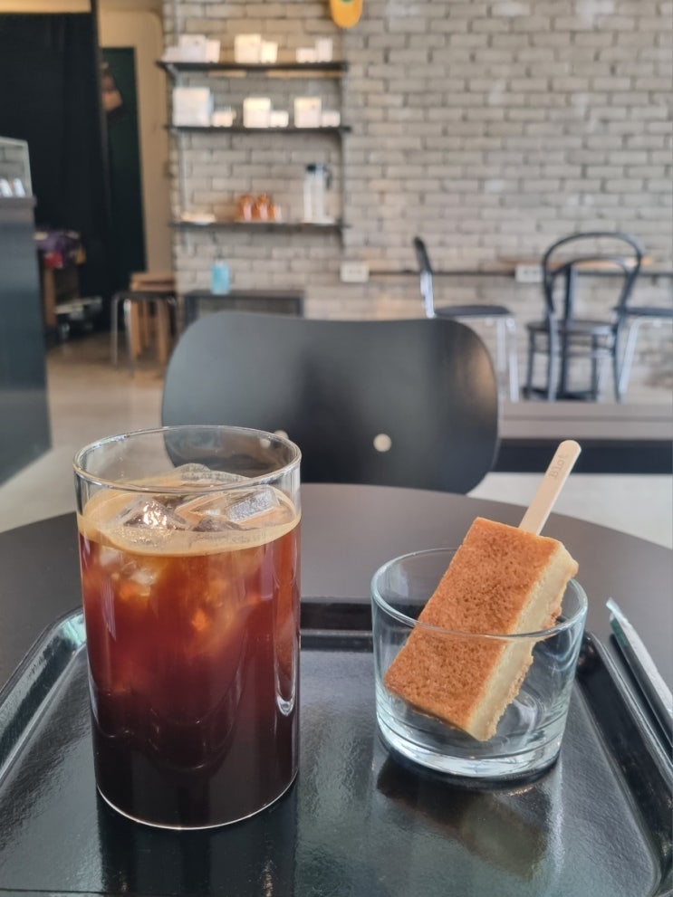 홍대 한적한 커피맛집 블로트커피(Blotcoffee)