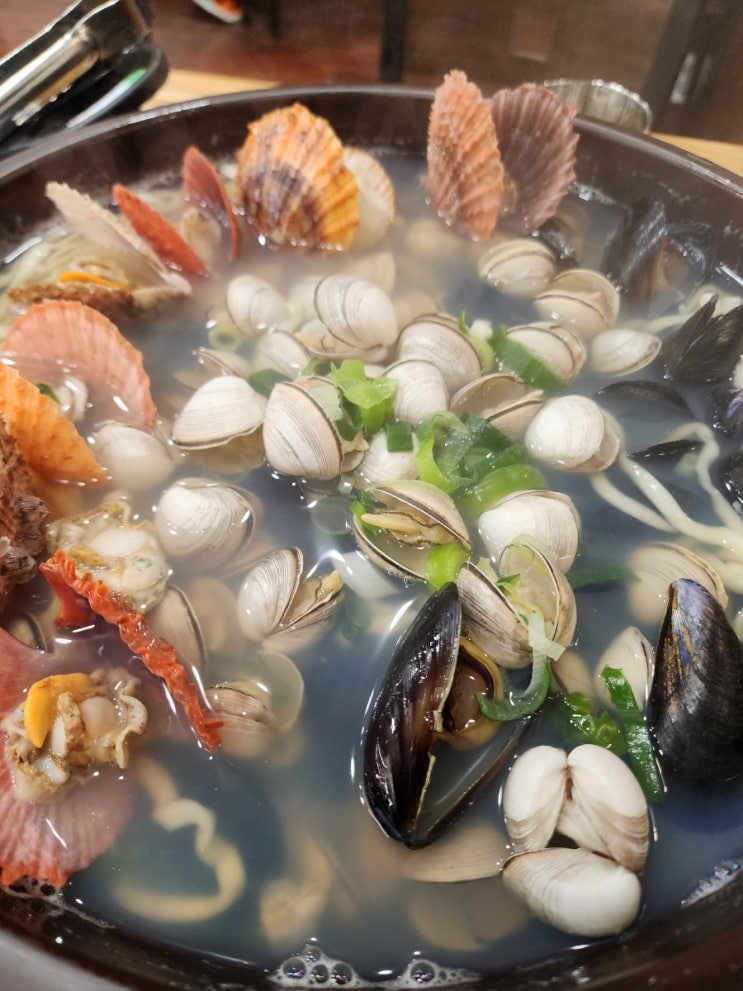  [수원/행궁동] 조개가 넘치는 조마담 칼국수 / 수원칼국수