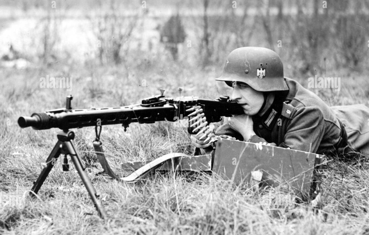 2차 세계대전 최강의 살인병기 MG-42 기관총, 히틀러의 전기톱