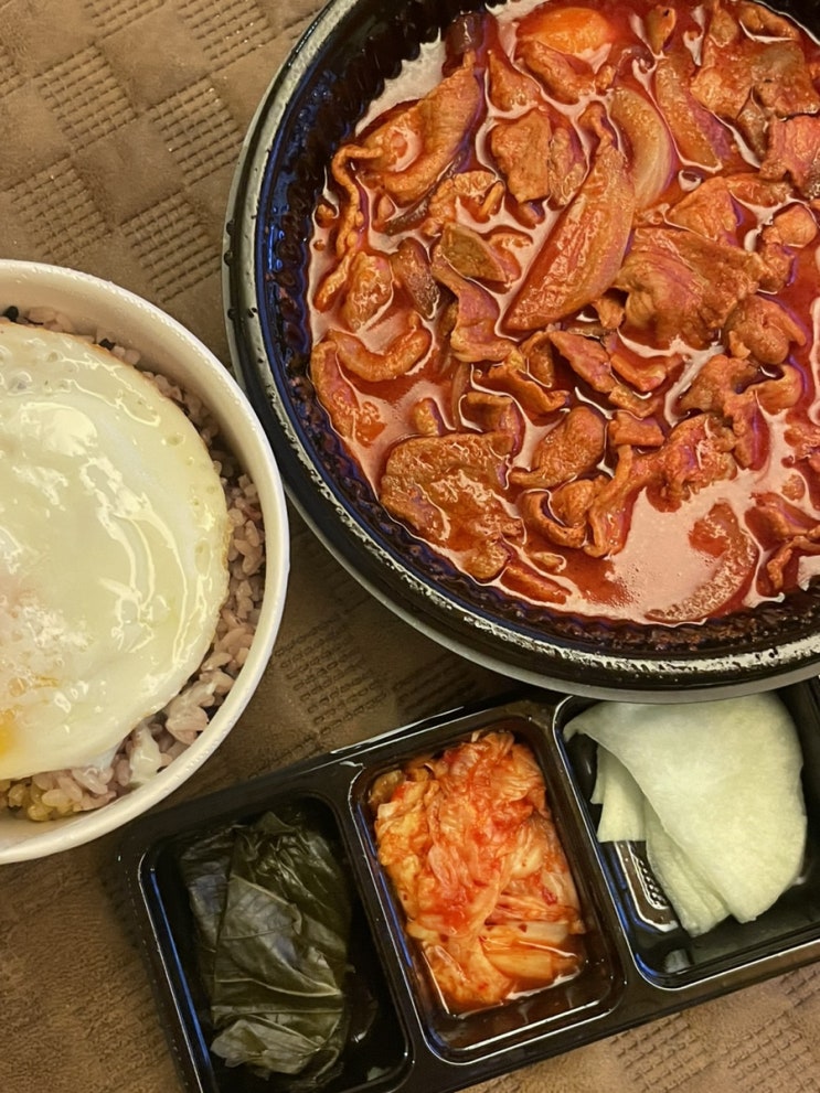  전주여행, 상산떡볶이 후켄의 오징어 튀김 ,살빼조의 고기듬뿍국물두루치기