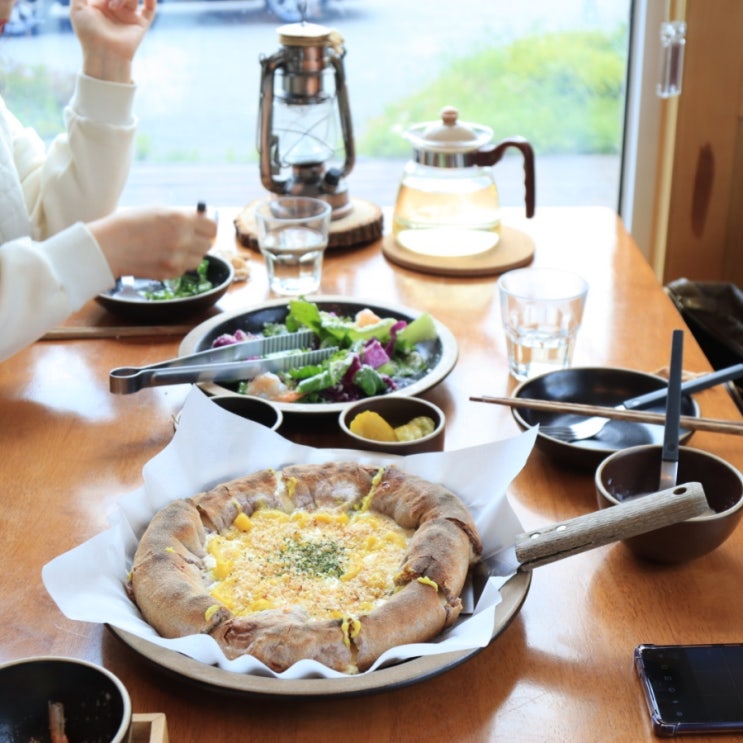퓨전으로 즐기는 레스토랑 강릉 피자 맛집, 농가의 하루