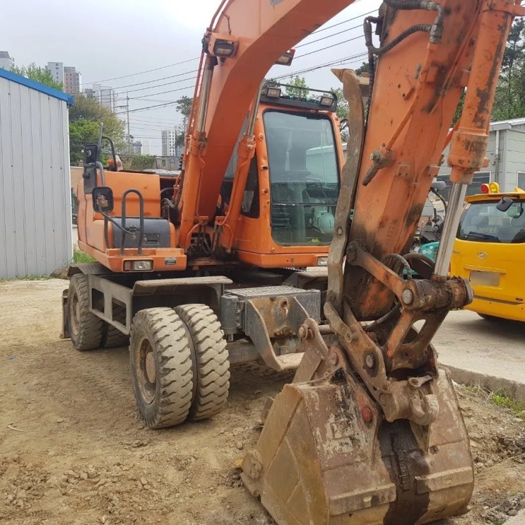 두산 DX140W 2015년식 5800만원 판매합니다. 두산 DX140W 2015년식 5800만원 판매합니다.