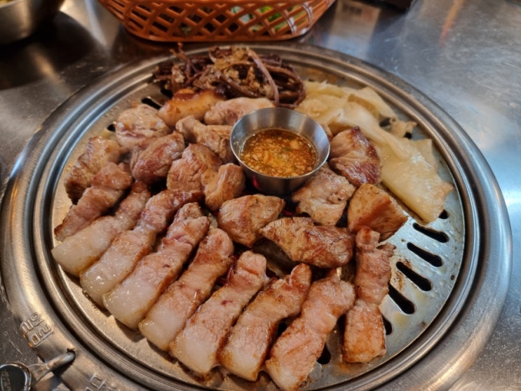  율하고기집 "삼굽살 율하점" 율하2지구맛집 구워주는 율하삼겹살맛집 추천