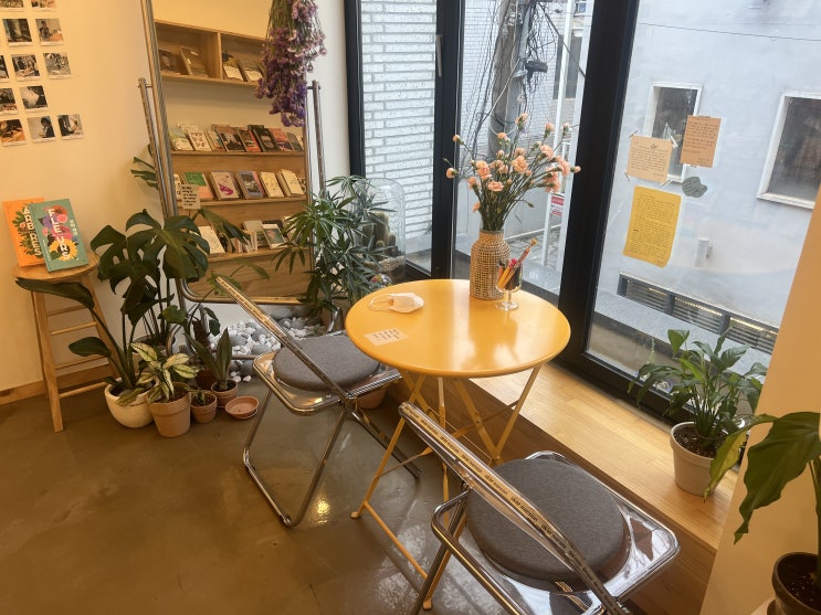 합정 상수서점 잔잔한 책읽는 공간 오케이어 맨션