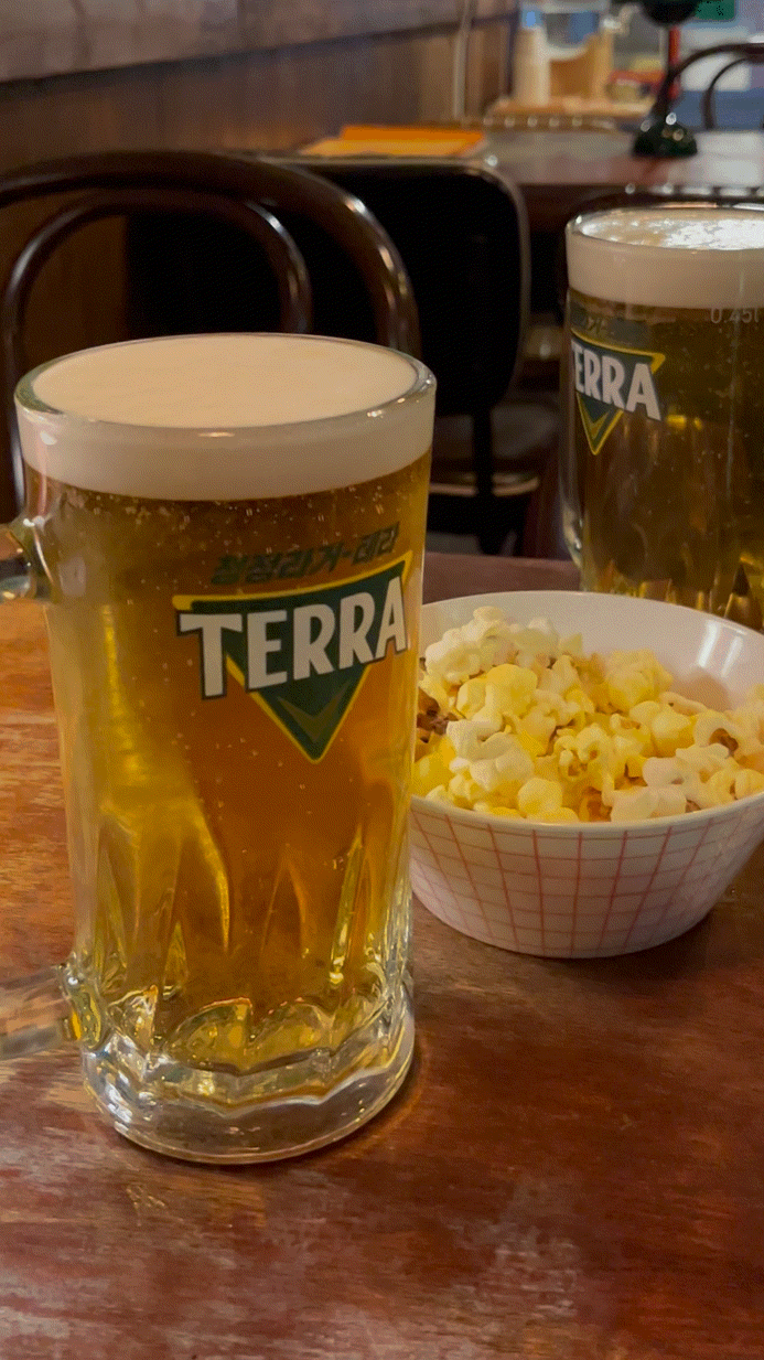  청라 맥주 "슐"에서 생맥주, 병맥주 콸콸콸