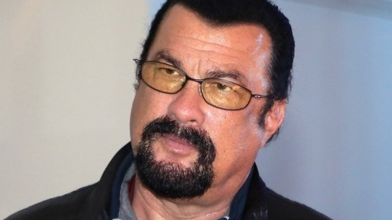스티븐 시걸(Steven Seagal)을 싫어하는 시람들 -3