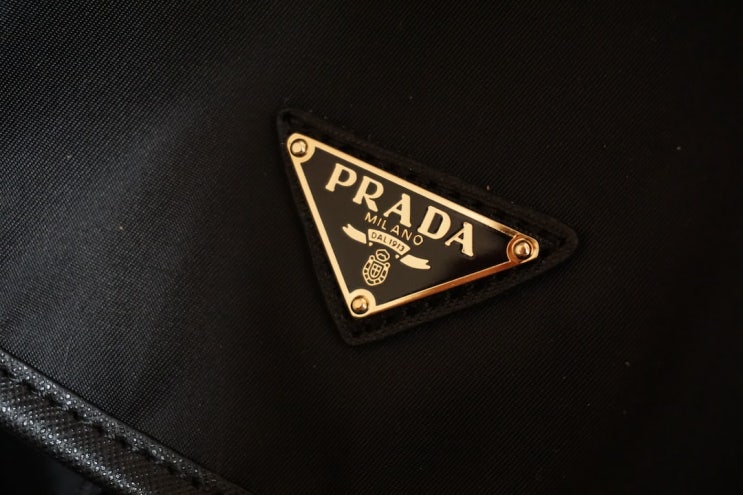  브랜드 소개 #10 욕망과 성공, 문화의 아이콘 프라다(PRADA)