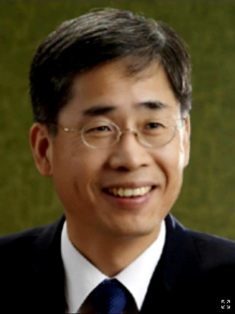 김정숙 청와대특활비로 값비싼 옷구입 논란 명예훼손으로 고소 당했던 신평 변호사 최종 무....