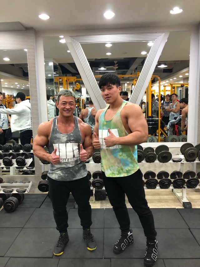 보디빌더 김준호 선수 어깨 운동 노하우
