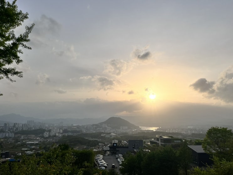  춘천 전망을 볼 수 있는 구봉산 "카페 봄날"