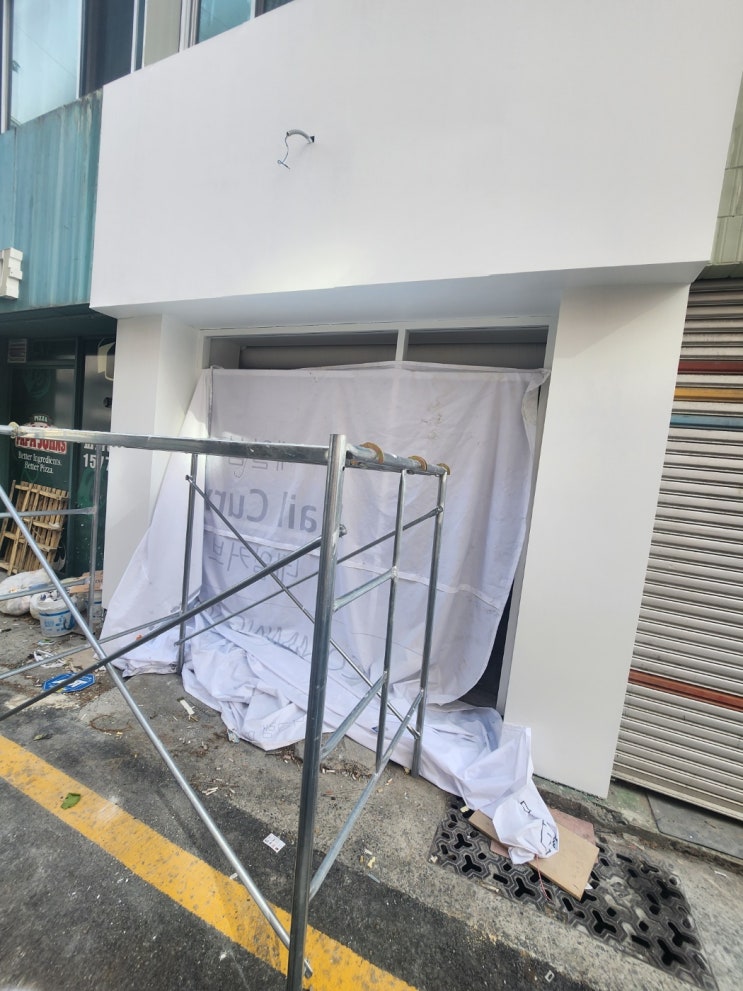  부산 강화도어 - 카페 강화도어 힌지 용접으로 작업했어요~