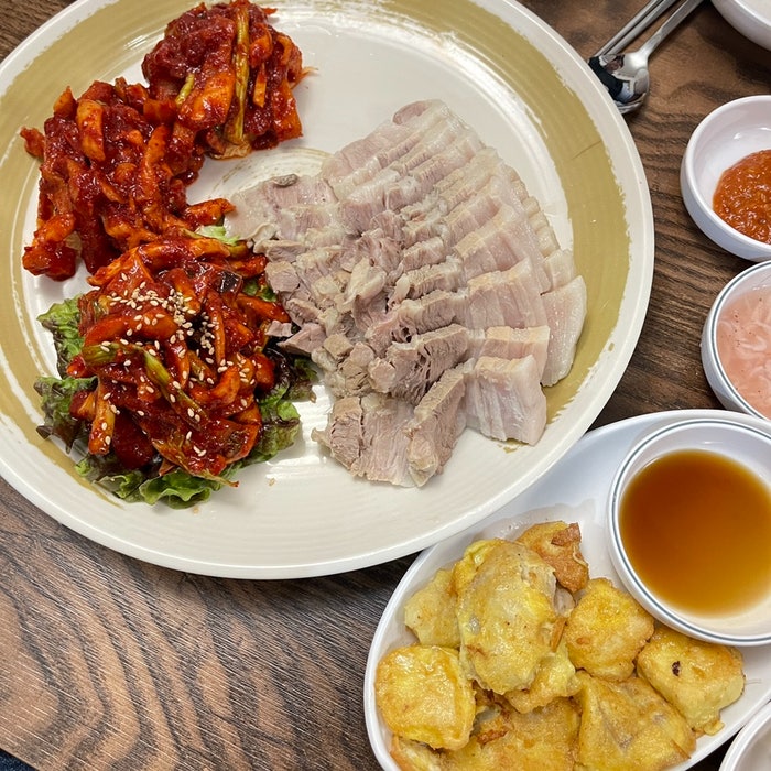  [서울 종로구] 감자탕 or 닭볶음탕 주는 "종로보쌈골목"