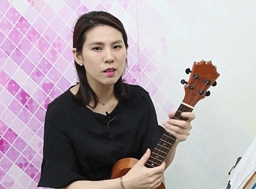  우쿨렐레 집에서 충분히 배울 수 있는 거 아셨는지요