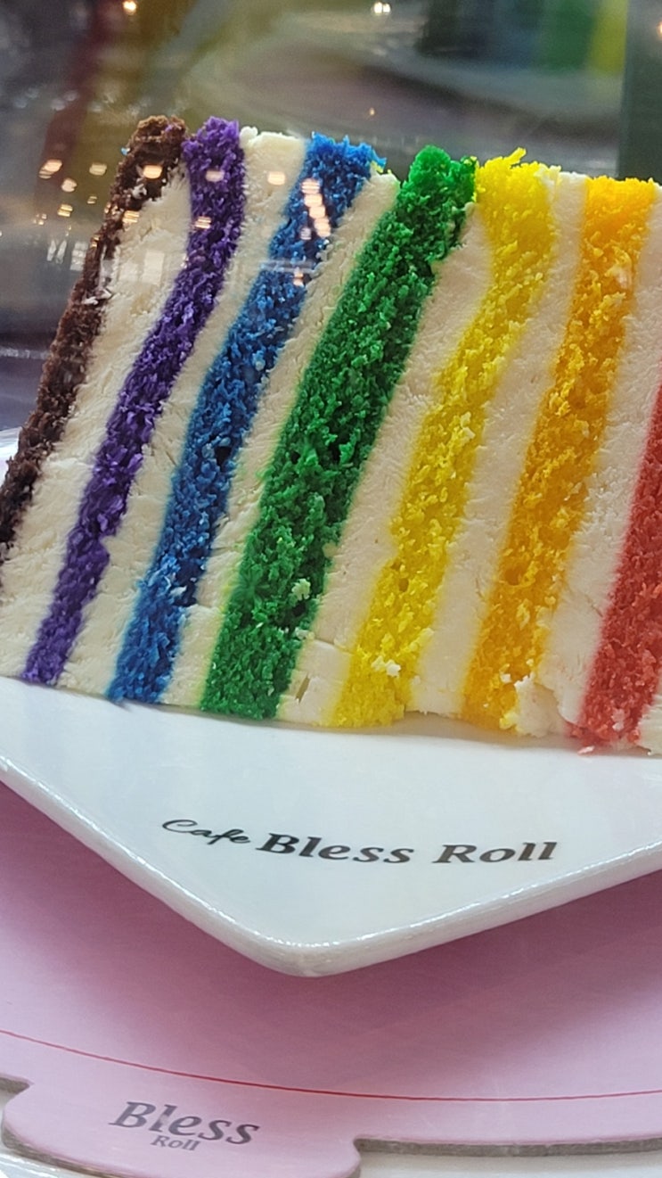  하남카페 블레스롤 하남미사점 무지개케이크 하리보케이크 망월동디저트 맛집