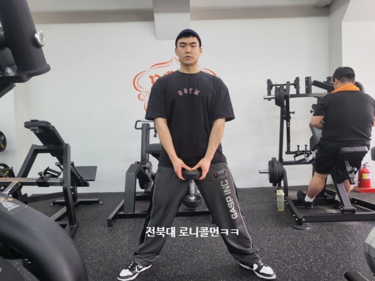  스모 스쿼트 자세 및 효과