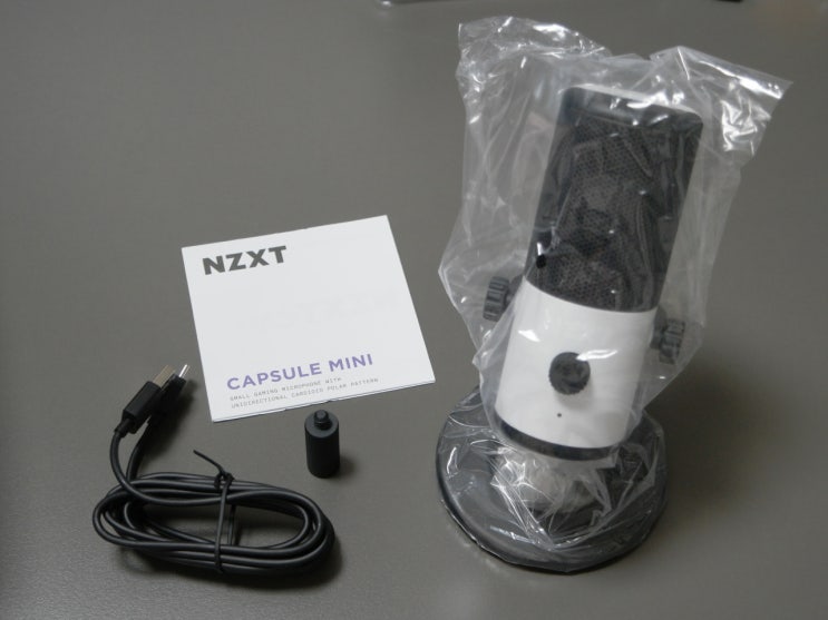  핀마이크 탈출! 깔끔한 캡슐 디자인에 팝필터가 내장된 게이밍, 유튜브 콘덴서 마이크 NZXT CAPSULE MINI