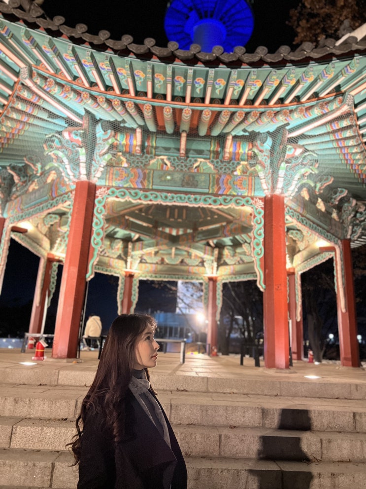  남산 서울타워) 더플레이스 다이닝에서 멋진 전망과 함께 즐거운 식사 