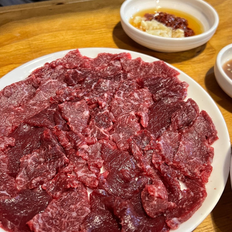  경주여행 2박 3일 1일차, 경주 뭉티기 육회 맛집 경주육회