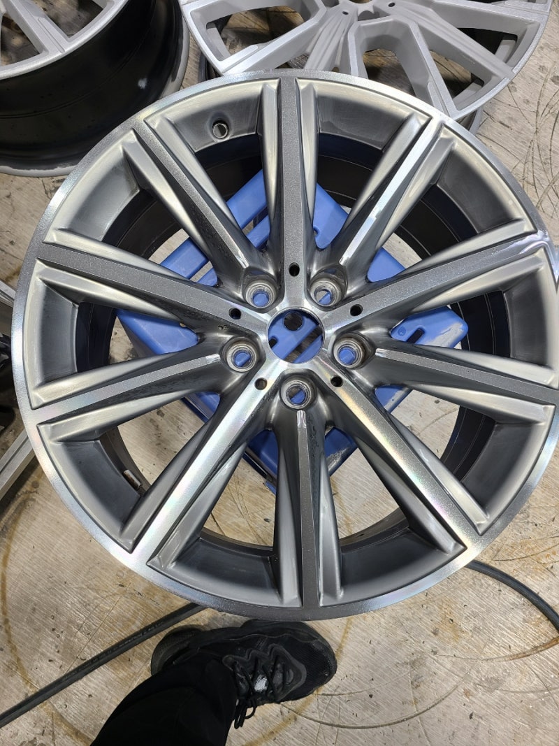 경기 오산 외삼미로 / 휠복원/도색 / BMW / 5시리즈