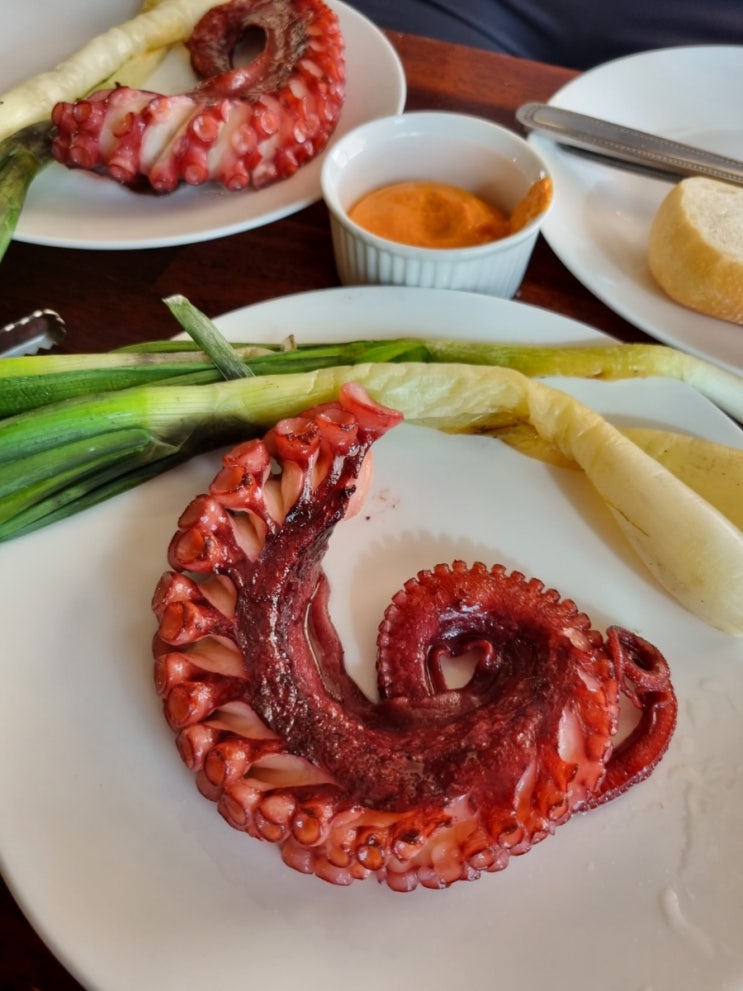  4월 경남 사천여행 기록, 오름주가 칼솟타다 팝업 레스토랑 - 하늘과 씨(sea) 사이
