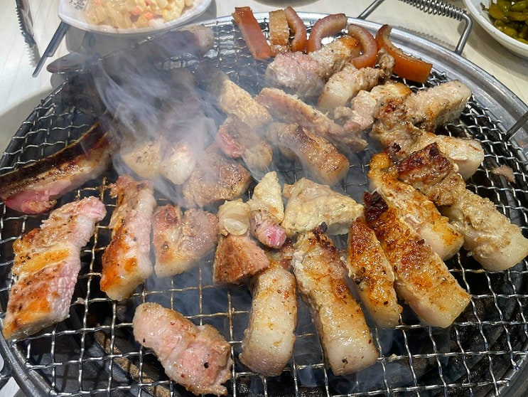  명륜진사갈비 리뉴얼 서울대림점 = 육즙 오지는 통삼겹살, 프렌치렉까지 대존맛 리뉴얼짱
