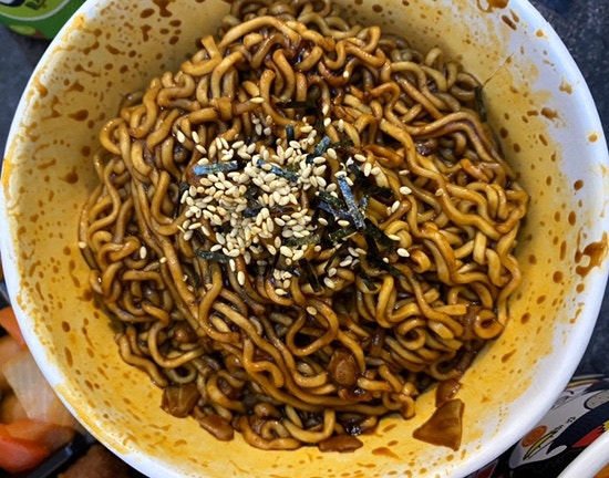 불닭볶음면 짜파게티 편의점 꿀조합 불닭게티 매운 짜장 컵라면 사발면 야식 레시피