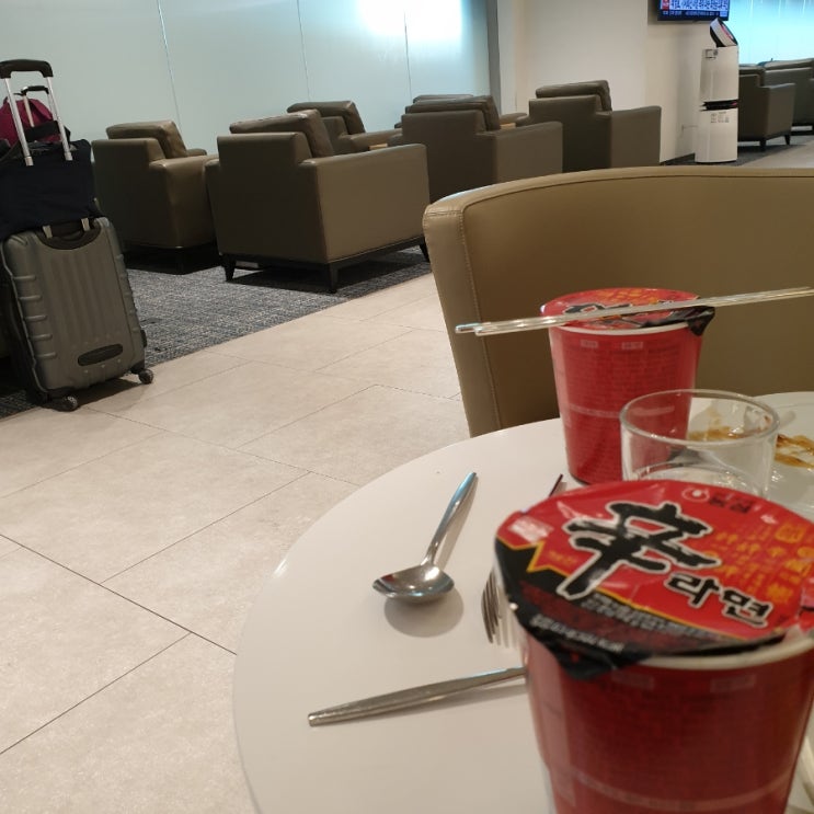  KAL 라운지