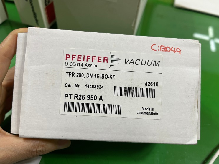 진공산업_ Pfeiffer Vacuum D-35614 Asslar 파이퍼베큠 게이지 TPR 280