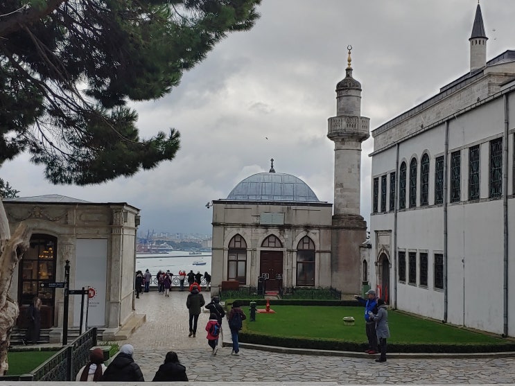 그리스, 튀르키예(터키) 패키지여행 : 9일차 (이스탄불 : 톱카프궁전 3탄 : 행복의 문, 엔데룬 도서관, 보물관, 이프타르 키오스크, 바그다드 키오스크, 소파모스크)