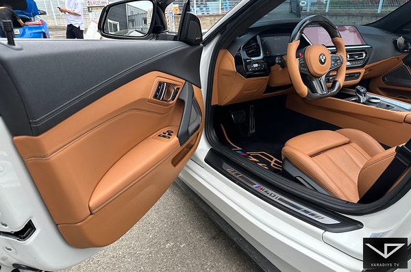 화성시 정남면 / 실내커스텀/염색 / BMW / Z4