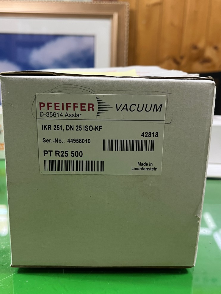진공산업_Pfeiffer Vacuum D-35614 Asslar IKR 251 DN25 ISO-KF Compact Cold Cathode Gauge 파이퍼베큠 냉음극게이지