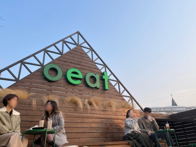 루프탑으로 유명한 해방촌카페 오잇 oeat