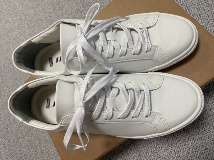  진짜 완전 슈퍼그레잇한 1IN WHITE HI 화이트 스니커즈 [키높이ver.] 남자 신발 기본템으로 핵과금추천임